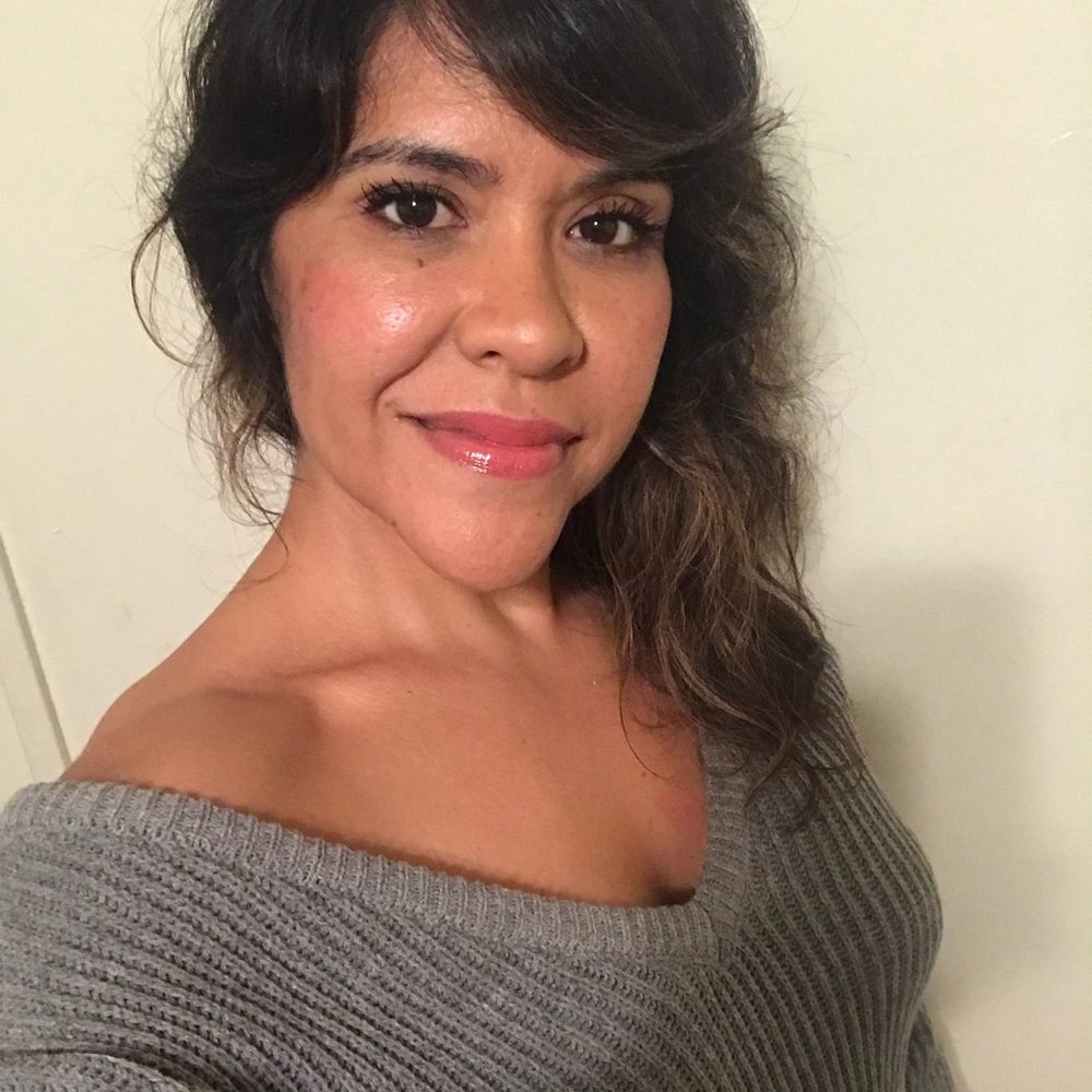 Meet your Posher, Raquel